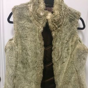Gap reversible faux fur vest